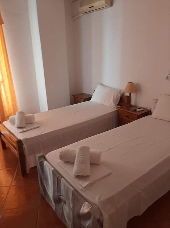 Atlantis Hotel Ermoupoli Eksteriør billede